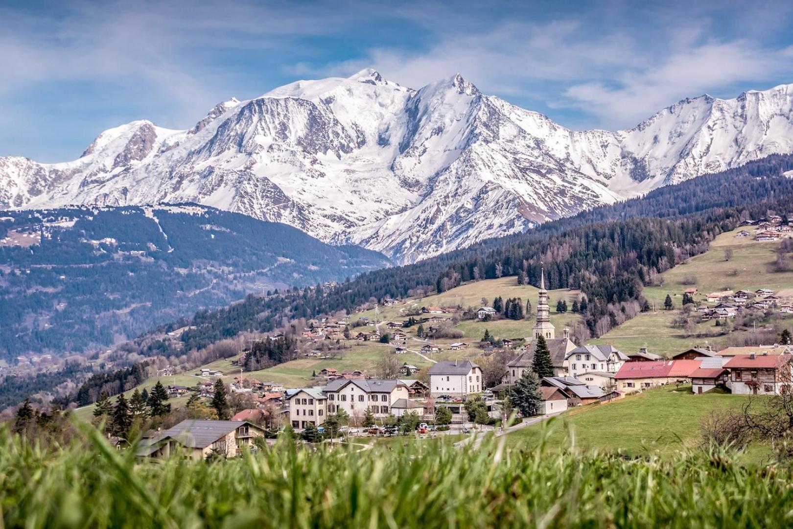 Apartment Au Bon Coin - Luxury Chamonix Hidden Haven, Mont Blanc View, Hot Tub And Garden Zewnętrze zdjęcie