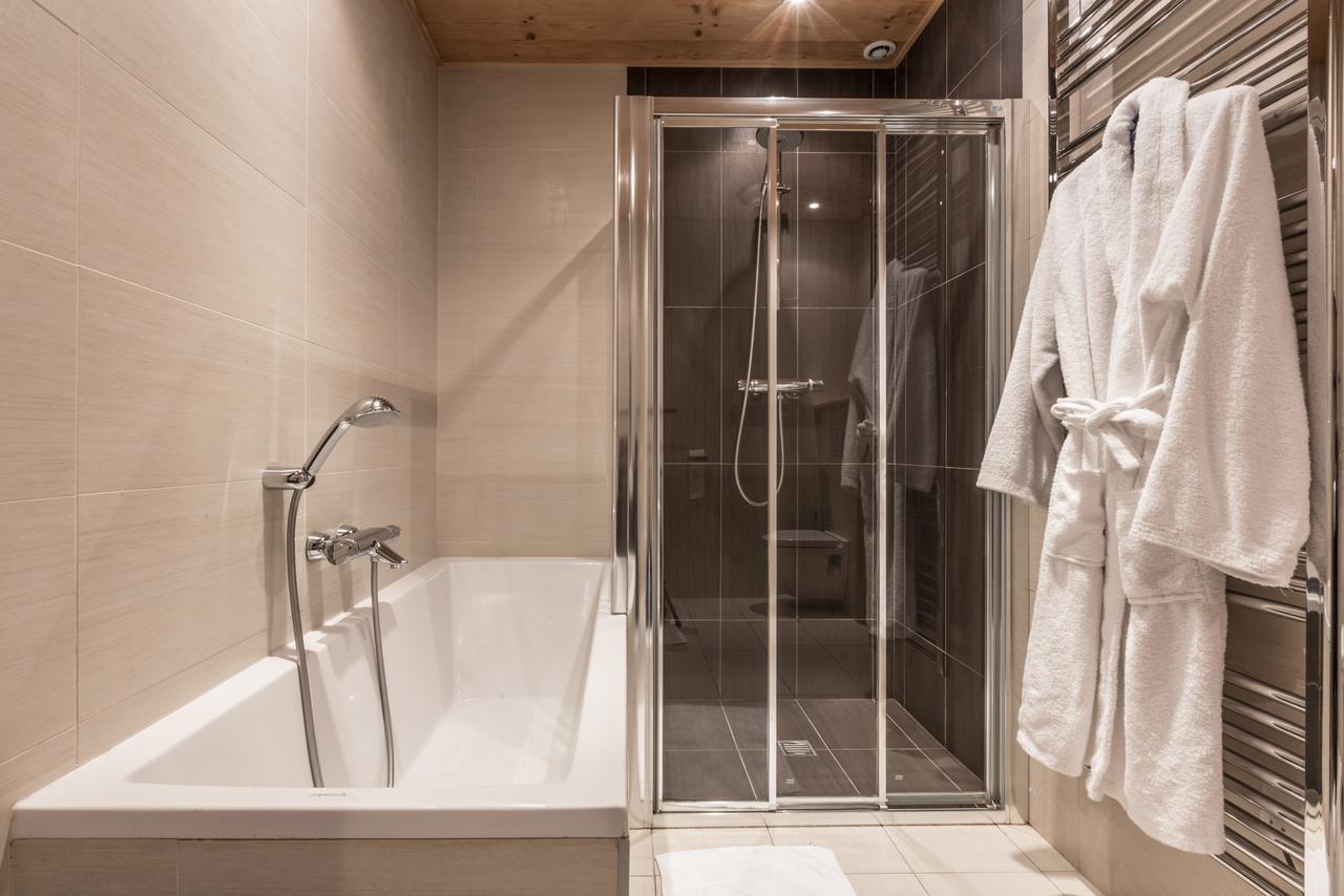 Apartment Au Bon Coin - Luxury Chamonix Hidden Haven, Mont Blanc View, Hot Tub And Garden Zewnętrze zdjęcie