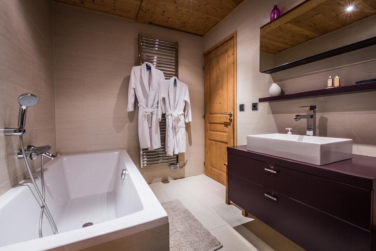 Apartment Au Bon Coin - Luxury Chamonix Hidden Haven, Mont Blanc View, Hot Tub And Garden Zewnętrze zdjęcie