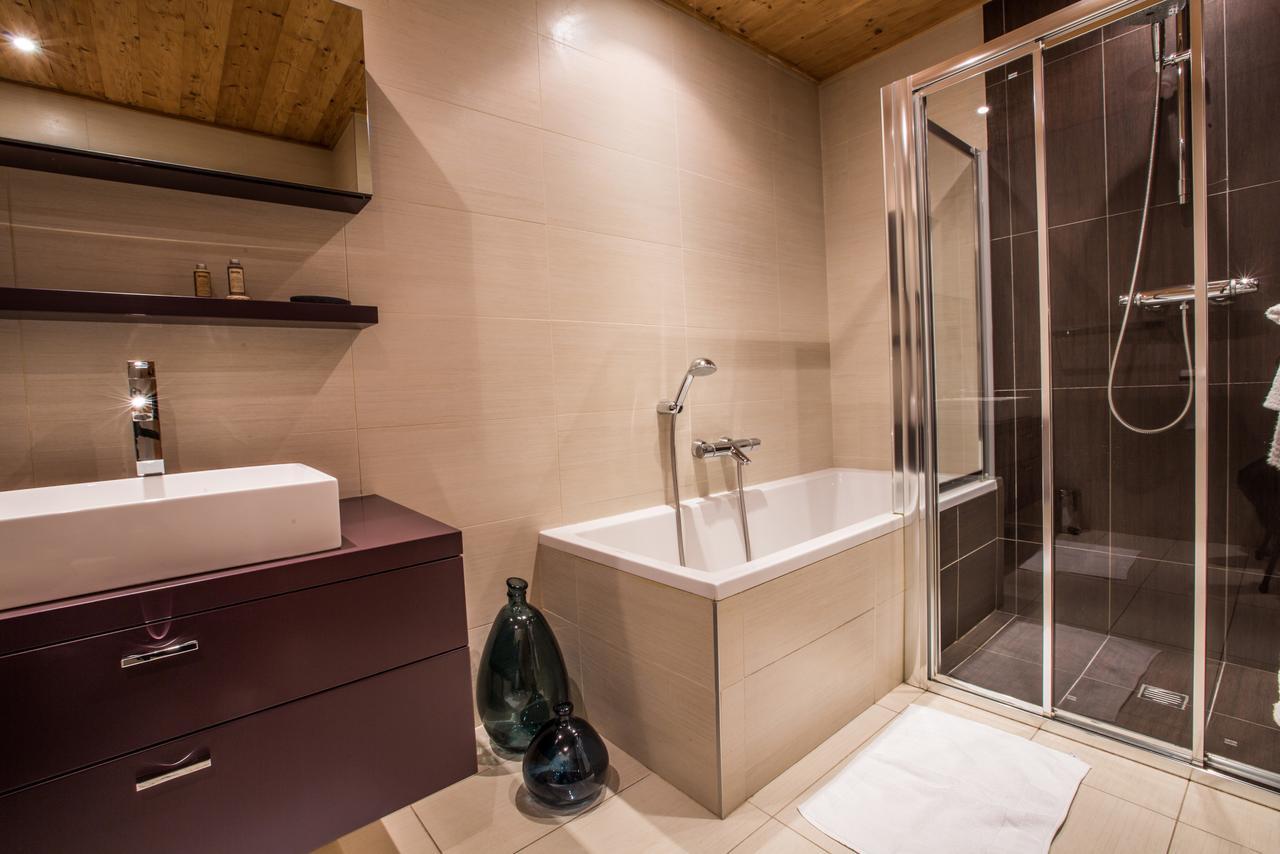 Apartment Au Bon Coin - Luxury Chamonix Hidden Haven, Mont Blanc View, Hot Tub And Garden Zewnętrze zdjęcie