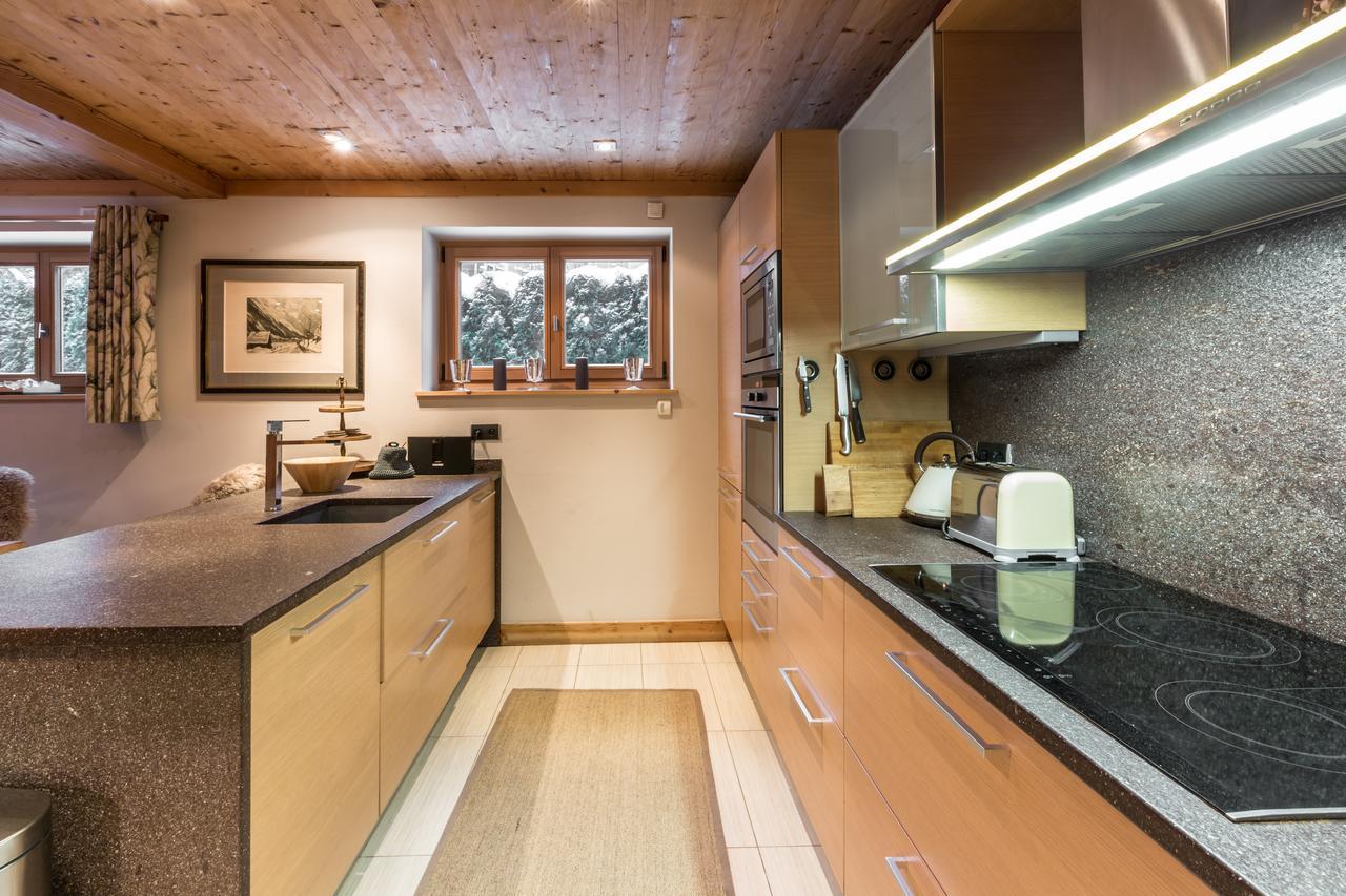 Apartment Au Bon Coin - Luxury Chamonix Hidden Haven, Mont Blanc View, Hot Tub And Garden Zewnętrze zdjęcie